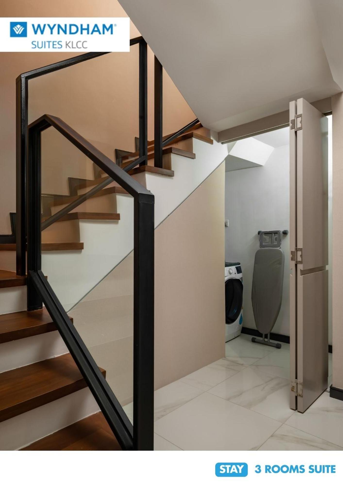 Wyndham Suites Klcc Kuala Lumpur Exterior foto A laundry room in a home